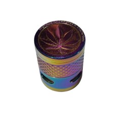Moledor con ventanilla aspero y grabado de cannabis.